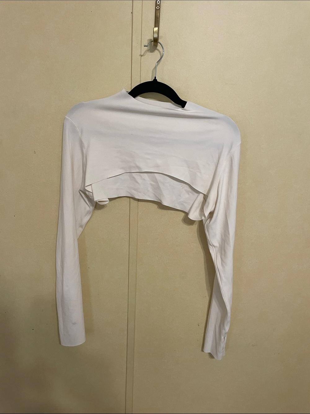 Nike White Cropped Long-Sleeve Top